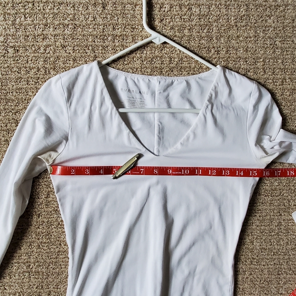 🌟 Everlane The Long-Sleeve Supima V-Neck Bodysuit with Thong Bottom, White (S)* - Picture 10 of 14